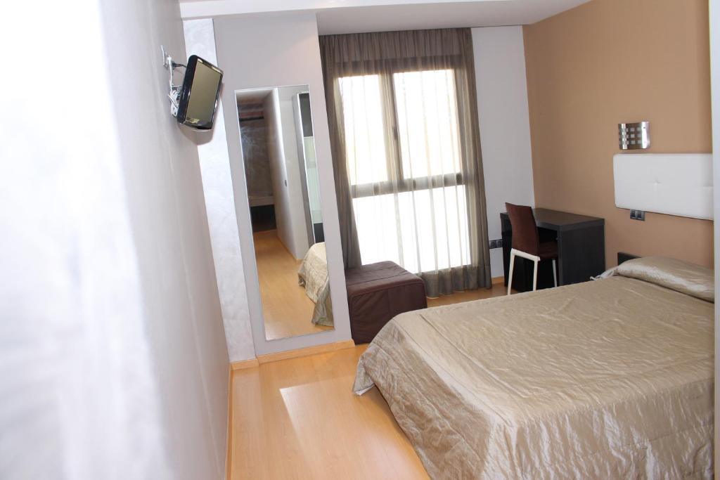 Hotel Ciutat D'Amposta Bilik gambar